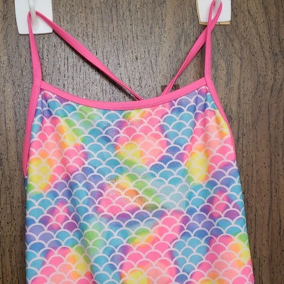 Swimsuit - Picture 3 of 6